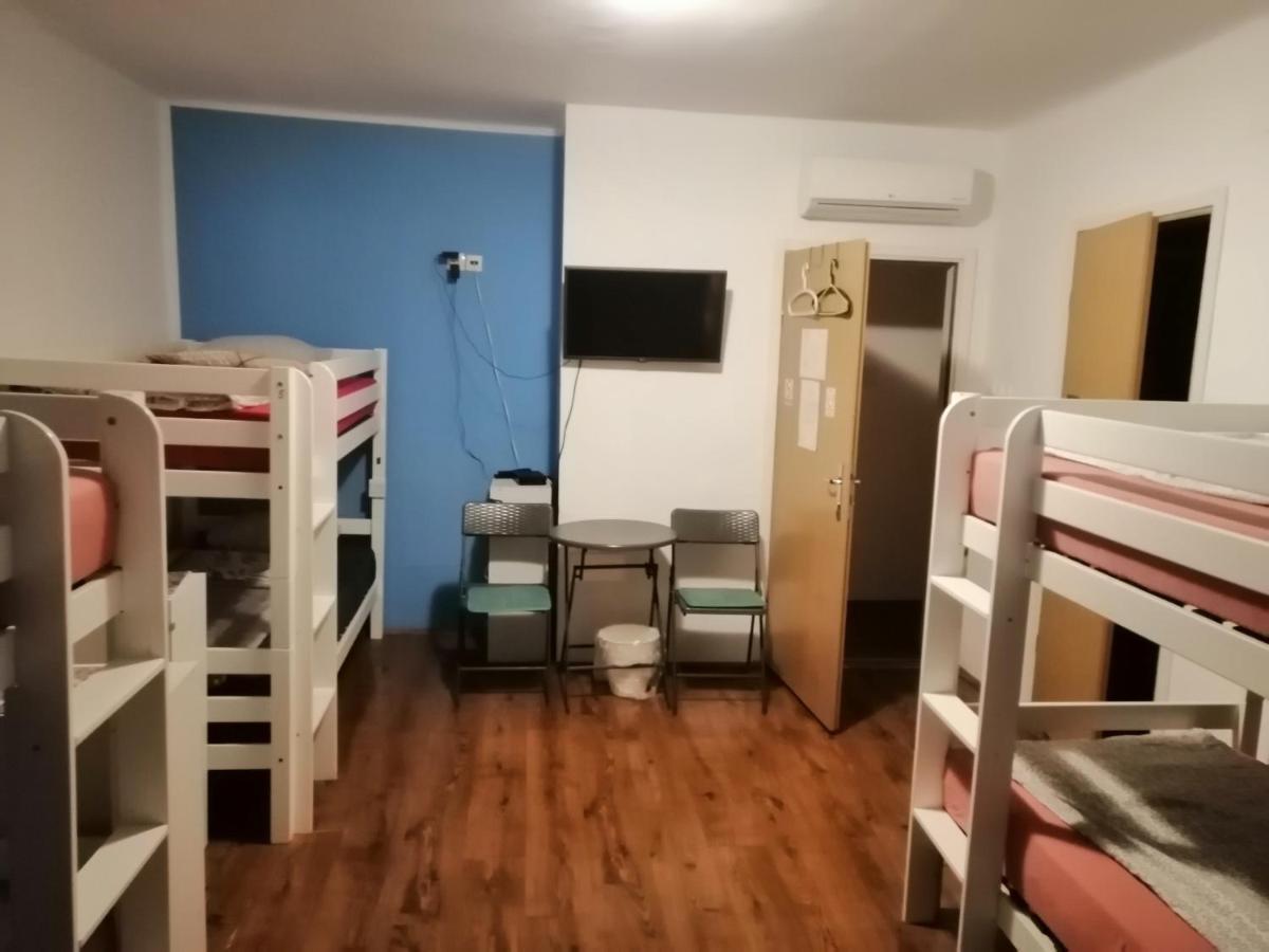 Hostel Kvarner 리예카 외부 사진